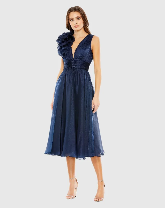 Sleeveless Chiffon A-Line Tea Length Cocktail Dress